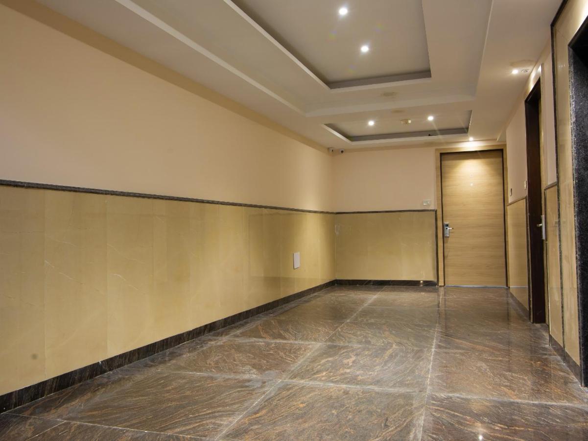 Hotel Ivy Plaza Luxury New Delhi Exterior foto